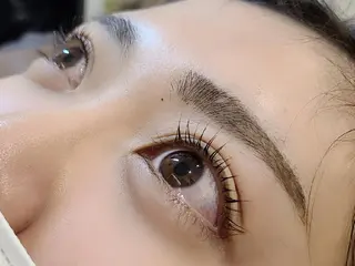 マツエク・マツパ 関口 友菜のヘアスタイル