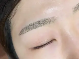 アイブロウ *｡ﾟ☪︎ タカギ イツキ⟡.·のマツエク・マツパデザイン