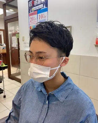 ショート パーマ ベリショディレクター 小野 健太郎のヘアスタイル