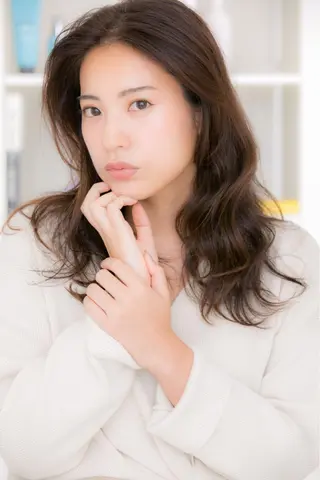 ロング カラー パーマ チーフデザイナー 若林　麻衣のヘアスタイル