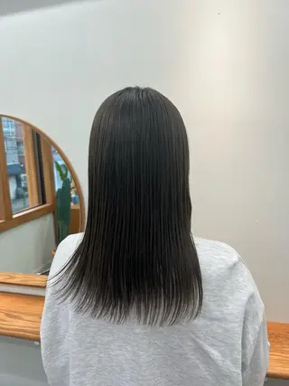 カラー aiko【艶カラー ・ミニモ年内で終了】のヘアスタイル