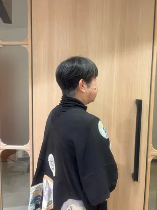 ショート Rudder 牛嶋のヘアスタイル