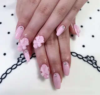 ネイル Nailsalon Smilingのネイルデザイン