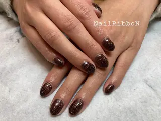 ネイル ネイルリボン 受付スタッフのネイルデザイン