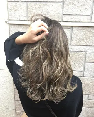 ミディアム カラー ショート、ボブ シマダマサトのヘアスタイル