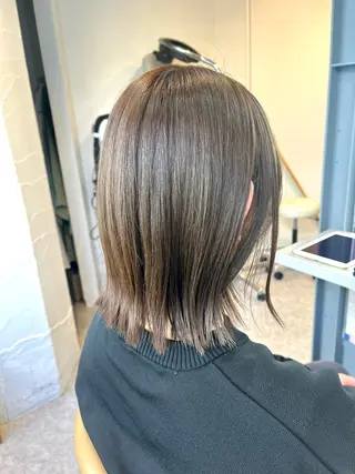 ミディアム カラー うしだ かおるのヘアスタイル