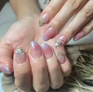 ネイル AngelChris ビューティーサロンのネイルデザイン