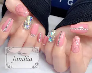 ネイル -nailroom- familiaのネイルデザイン