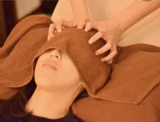 カラー セミロング 代表  山下 智景のエステ・リラクイメージ