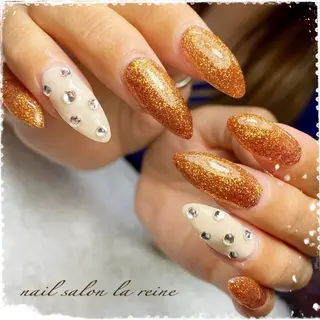 ネイル nail salon  la reine所属・nail salon la reineのネイルデザイン