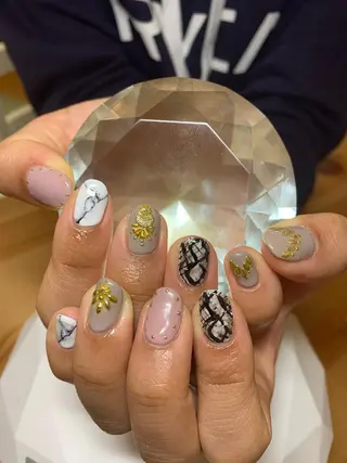 ネイル LAVISH nail salonのネイルデザイン