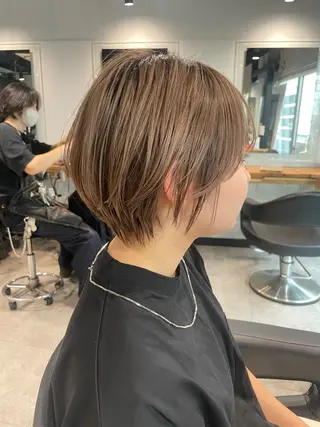 ショート カラー 🦋ハイトーンボブ ショート🦋トシキのヘアスタイル
