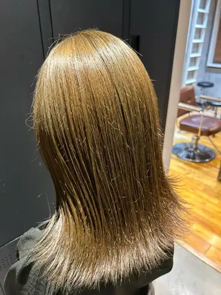 セミロング インナーカラー🌏 櫻井海星のヘアスタイル