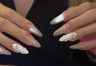 ネイル Pure&Rich Nailのネイルデザイン