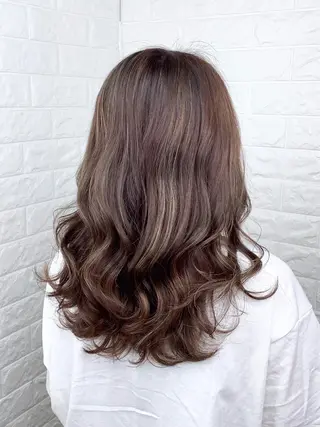 セミロング カラー エイジングケア特化 美容師✂️山崎竜二のヘアスタイル