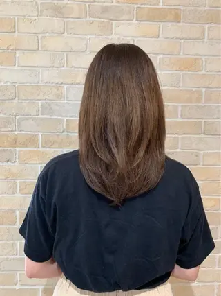 ロング ハイトーンエフェクト ブリーチいち丸のヘアスタイル