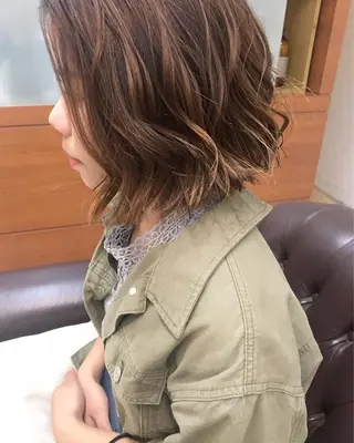 ショート カラー Click所属・クニモトハルナ ボブ/柔らかカラーのヘアスタイル