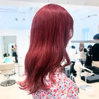 セミロング カラー カジュアルを女っぽく 𝗮𝘆𝗮𝗰𝗼のヘアスタイル