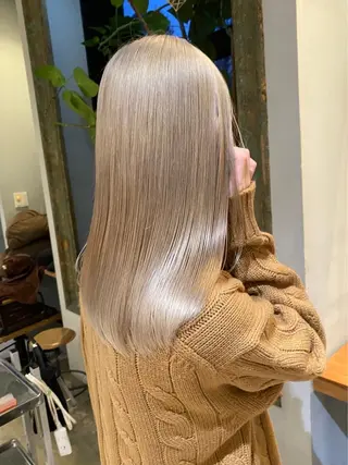 セミロング 愛瑠奈 erunaのヘアスタイル