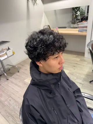 ミディアム 谷野 祥真のヘアスタイル