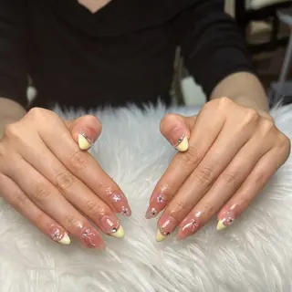 ネイル Queen Nail 柏店　クイーンネイルのネイルデザイン