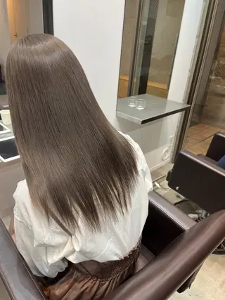 カラー 【arc】 佐藤未希穂/レイヤーのヘアスタイル