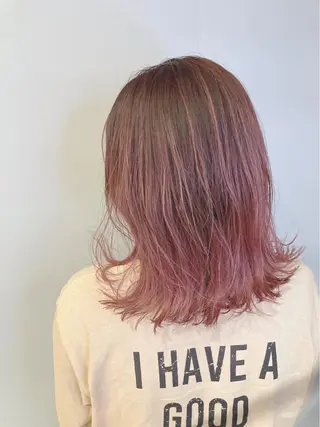 ミディアム カラー 宮原 佳苗のヘアスタイル