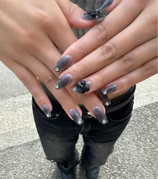 ネイル LAVISH nanamiのネイルデザイン