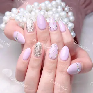 ネイル Queening 🦋のネイルデザイン