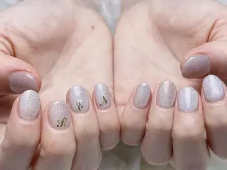 ネイル Elegant beautyルイのネイルデザイン
