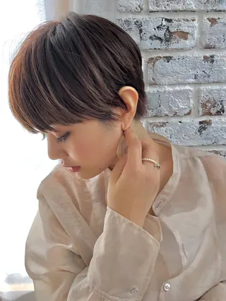 ショート カラー さかい なつみのヘアスタイル