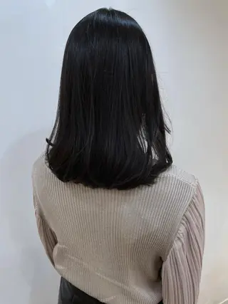 セミロング カラー あずまぐち めぐみのヘアスタイル