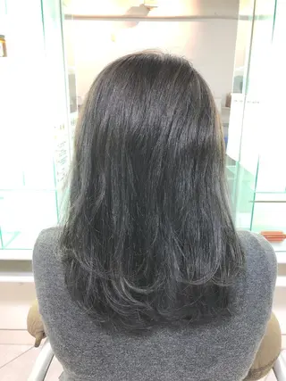 カラー 保住 亮太のヘアスタイル