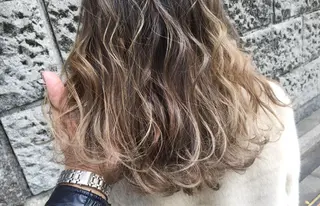 セミロング カラー 🌈髪質改善カラーの 🌈坂本侑樹のヘアスタイル