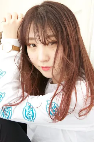 セミロング カラー fio マナミのヘアスタイル