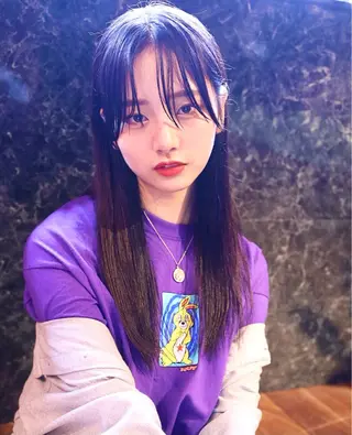 セミロング カラー ヘアアレンジ ⭐️𝑭𝑰𝑳𝑴𝑶𝑹𝑴𝑨𝑳𝑬⭐️【フィルモルメール】所属・トレンドヘア🩶 艶髪🩶yoshiのヘアスタイル