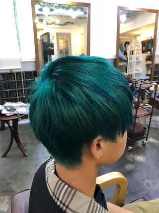 ショート フェアリーテイル所属・吉田 典弘のヘアスタイル