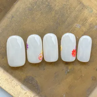 ネイル 伊藤 貴恵のネイルデザイン