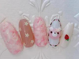 ネイル ネイル ティアラのネイルデザイン