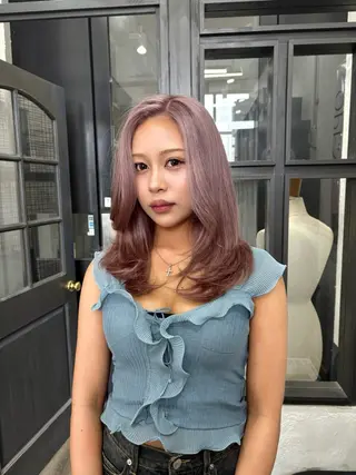 カラー 🖤西嶋　桃花🖤 エクステ/レイヤーのヘアスタイル