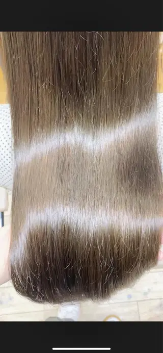 カラー 新宿/レイヤー 顔周りカット溝手優太のヘアスタイル