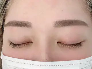 アイブロウ BellFlower Aki（眉・まつげ）のマツエク・マツパデザイン