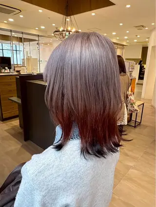 セミロング わだ まゆのヘアスタイル