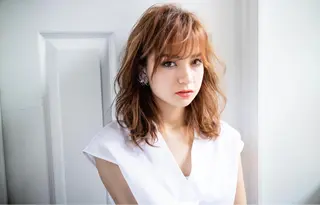 セミロング カラー パーマ ひがし　まさし JYUNESU副代表のヘアスタイル