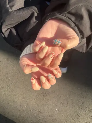 ネイル 水谷 咲穂のネイルデザイン