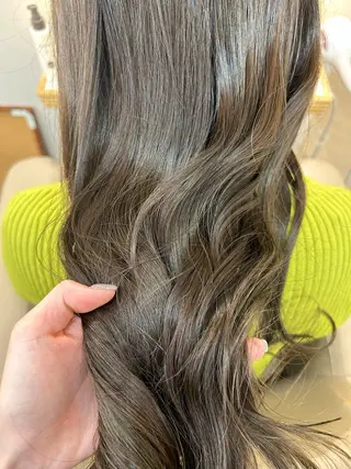 ロング カラー まとまるボブ/ 顔まわりレイヤーのヘアスタイル