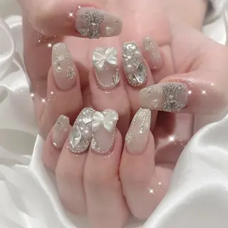 ネイル Kanon 🤍のネイルデザイン