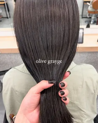 セミロング 🫧赤み消しカラー nanami🫧のヘアスタイル