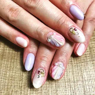 ネイル 安藤 Charlotteのネイルデザイン