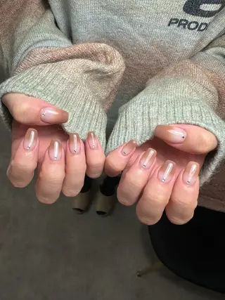 ネイル ATELIERHARLOW所属・nailist MOEのネイルデザイン